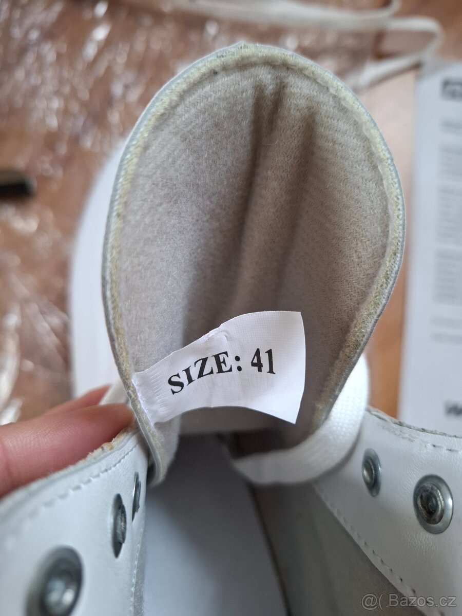 Prodám dámské zimní brusle vel. 41, nové - 11