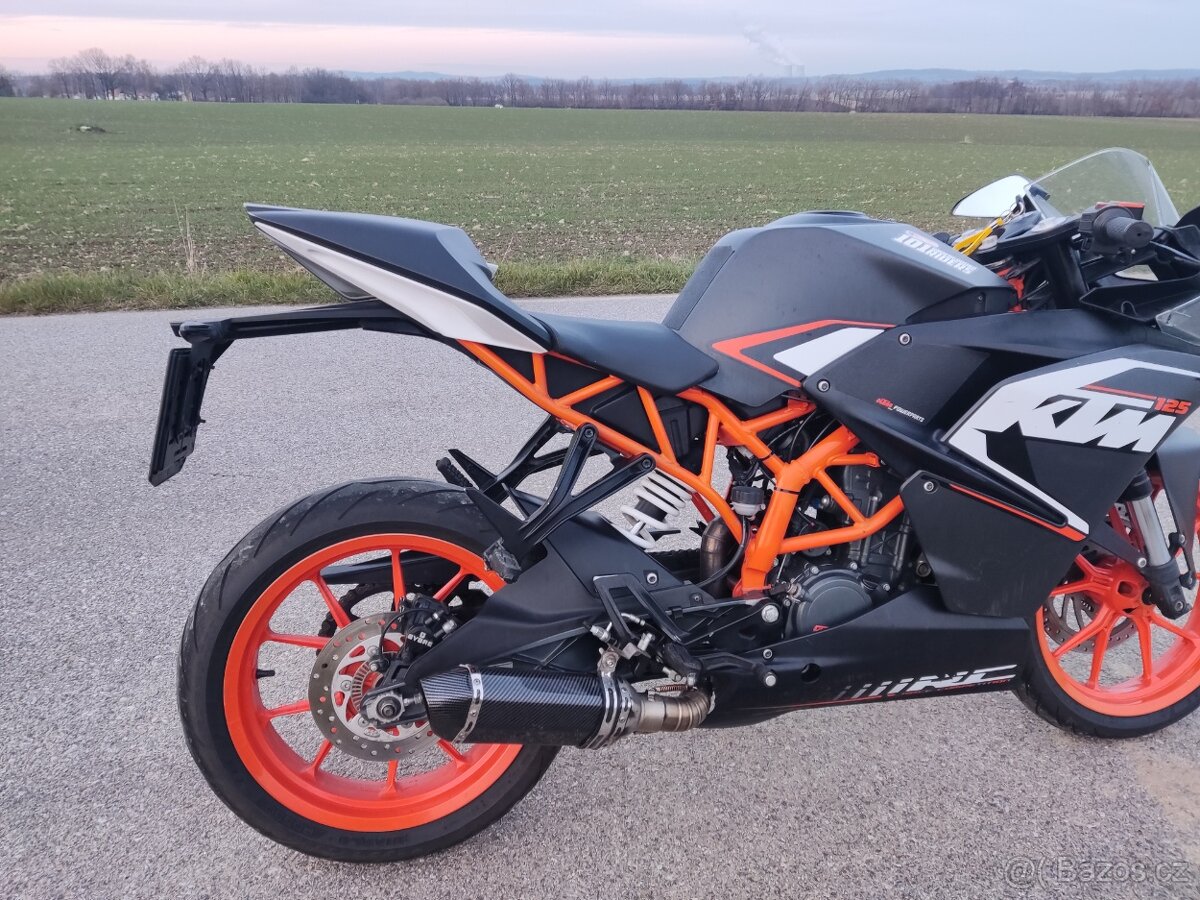 KTM RC 125 - 11