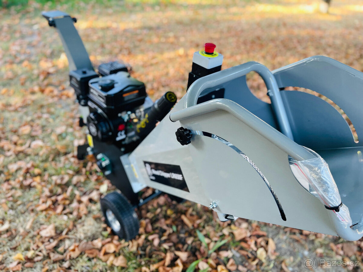 Štěpkovač dřeva LR 650 F - 11