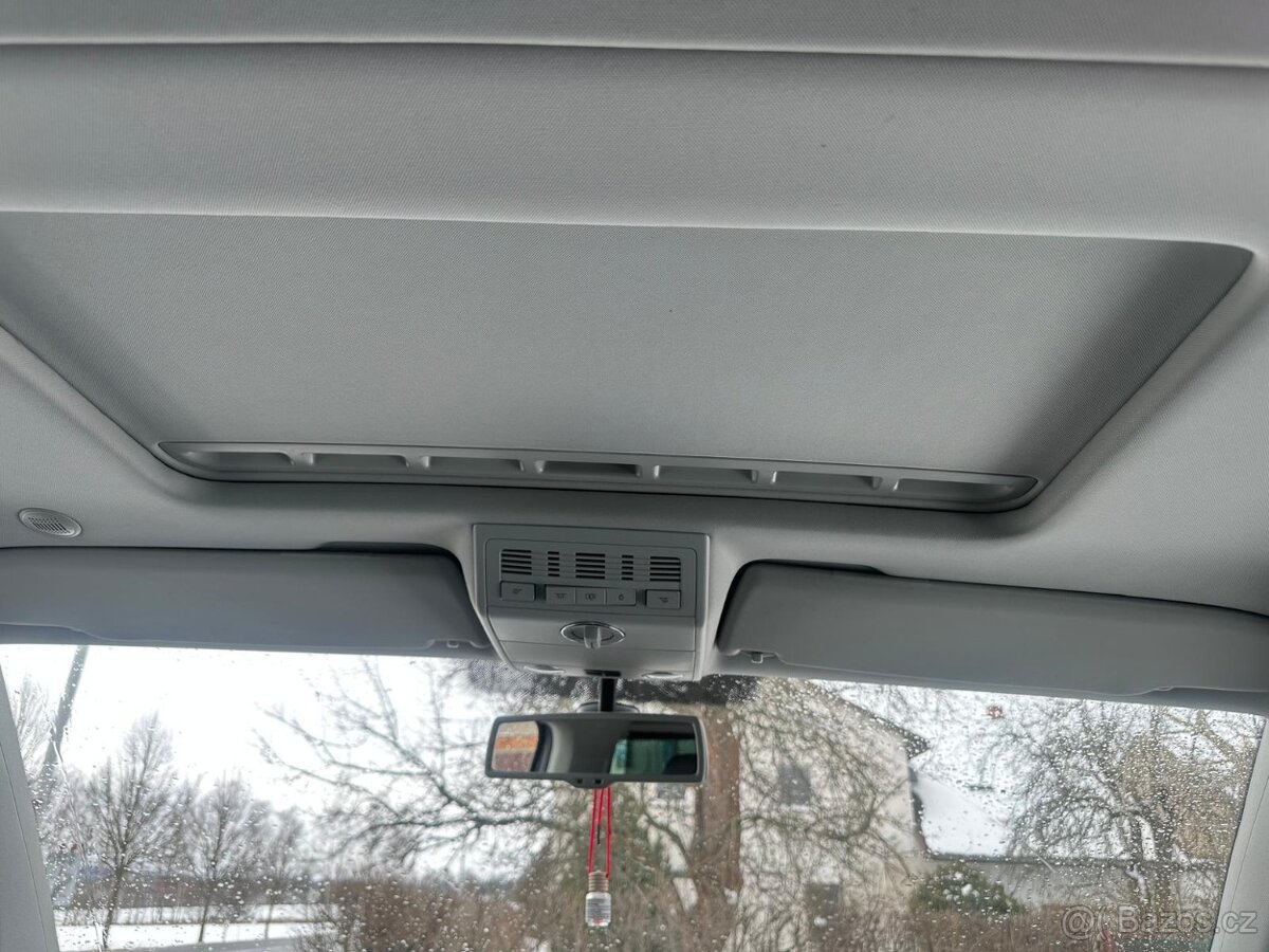 VW MULTIVAN T5 FACE 2.0TDI 132KW MULTI. VOLANT - 11