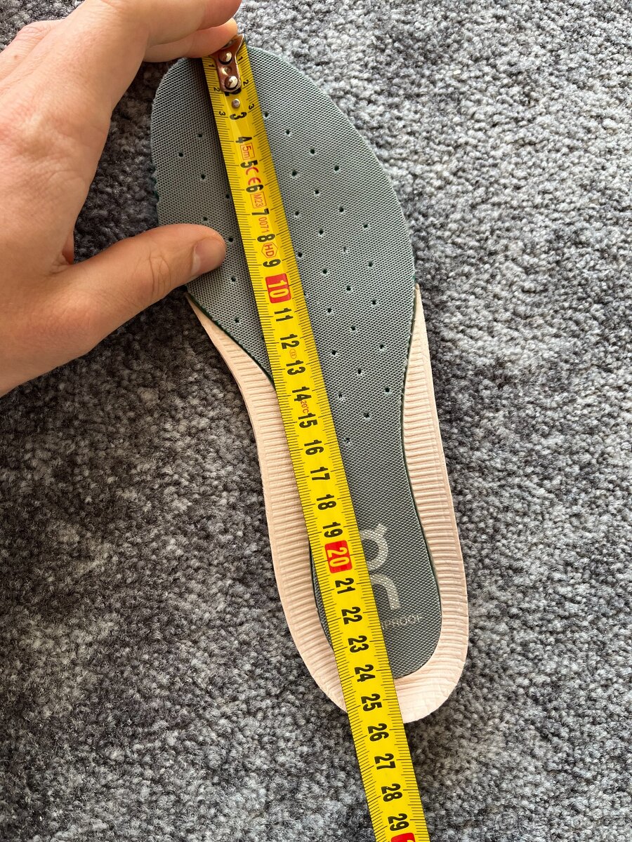 On Running, model Cloud WP, velikost 39 - 11