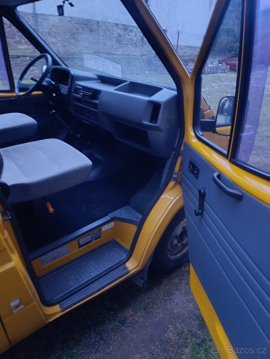 Ford Transit obytné autom - 11