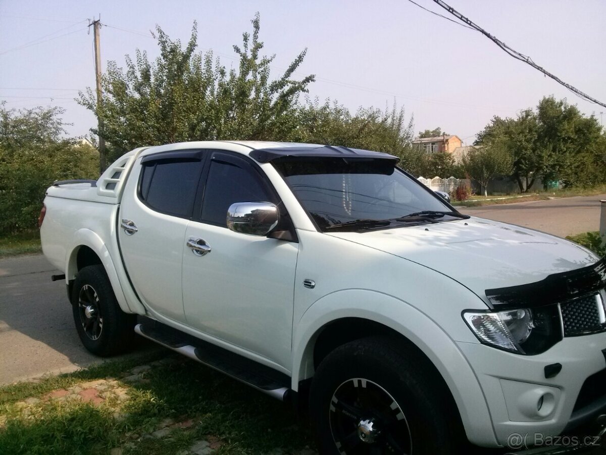 Mitsubishi L200 windshield deflector front spoiler Sun visor - 11