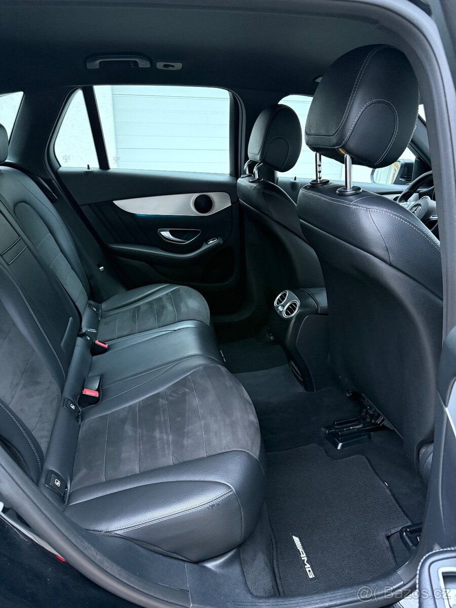 Mercedes GLC 250d 4Matic AMG - 11
