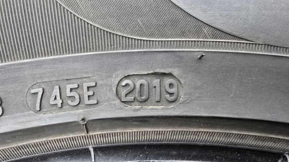 Zimní pneu 235/60/18 Pirelli - 11