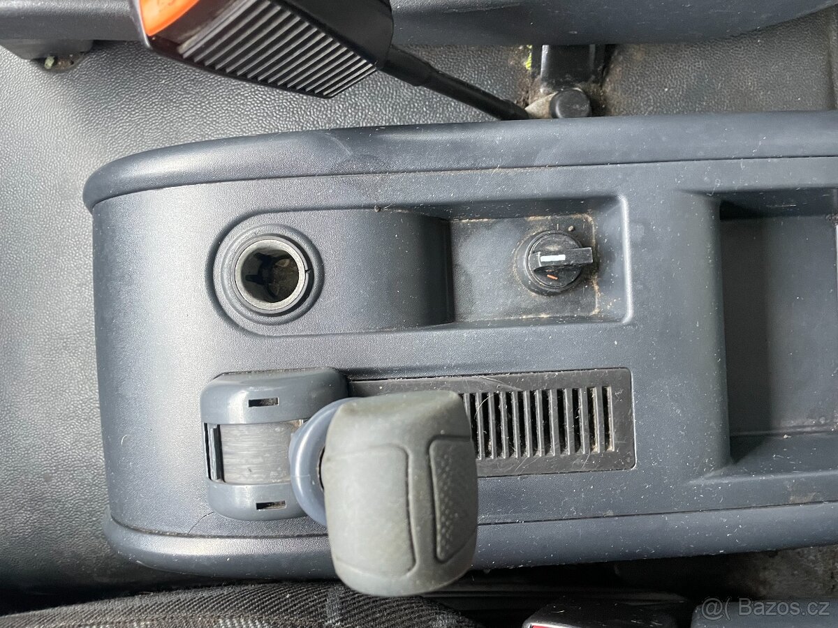 Iveco EUROCARGO 100E18 SHRNOVAČKA E5 - 11