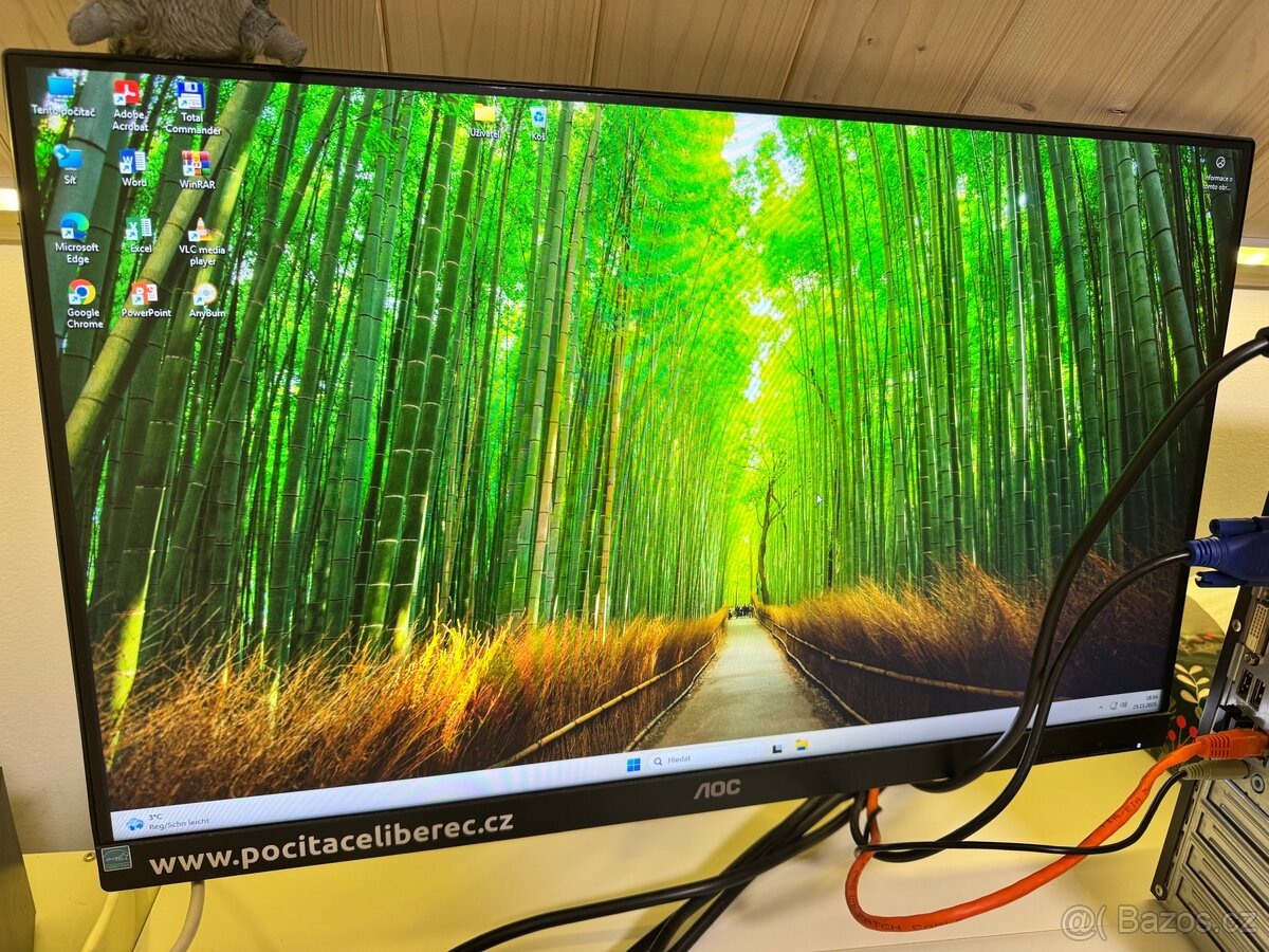 Stolní počítač Fujitsu - i5, SSD, Windows 11 - 11