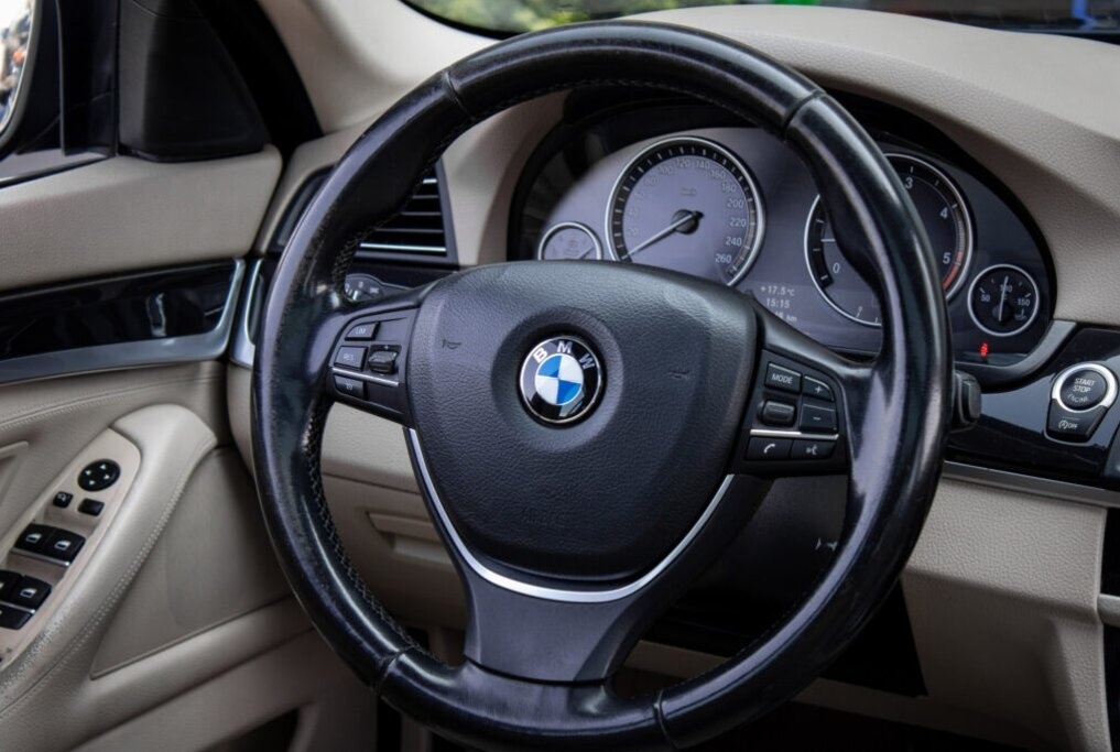 BMW rad 5 Touring 530d xDrive - 11