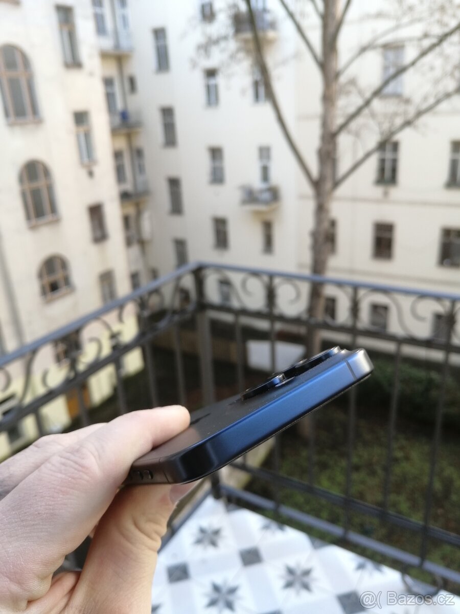 IPhone 15 pro Max úplně nový - 11