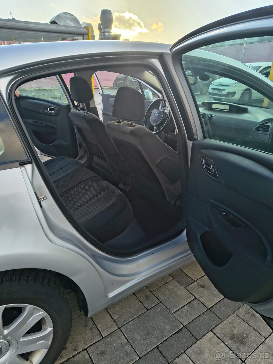 Citroën C4 1.4i 16V (65 kW), ČR, druhý majitel - 11