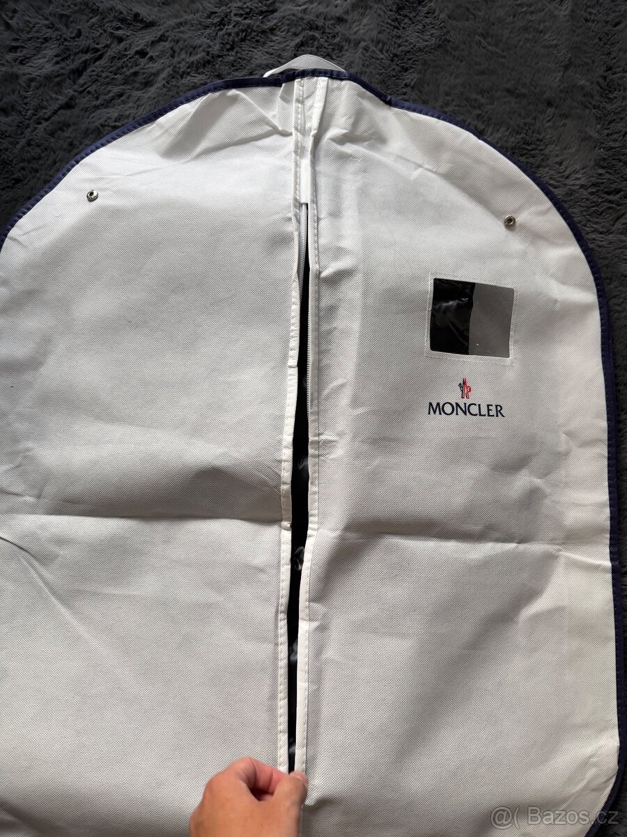 Prodám Moncler Vestu - 11