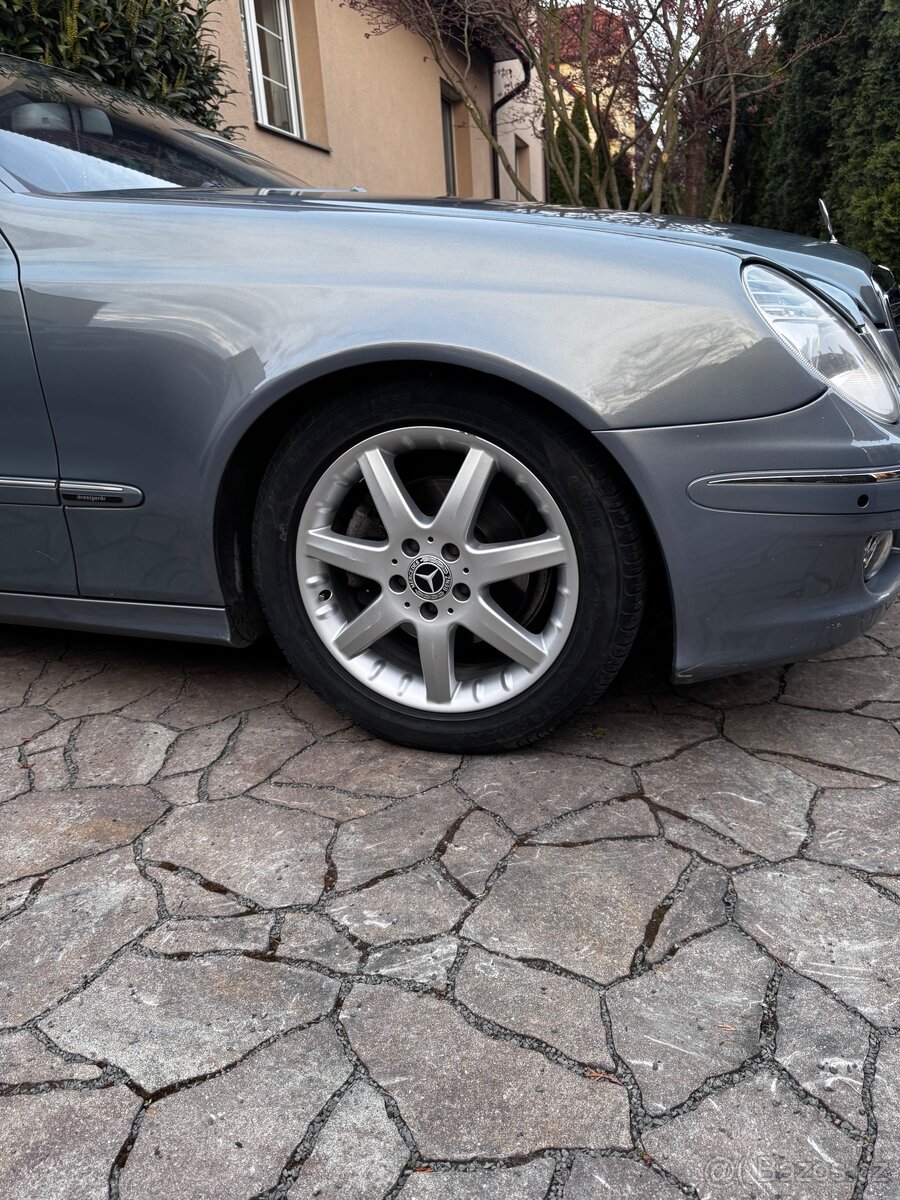 Mercedes Benz w211 - 11