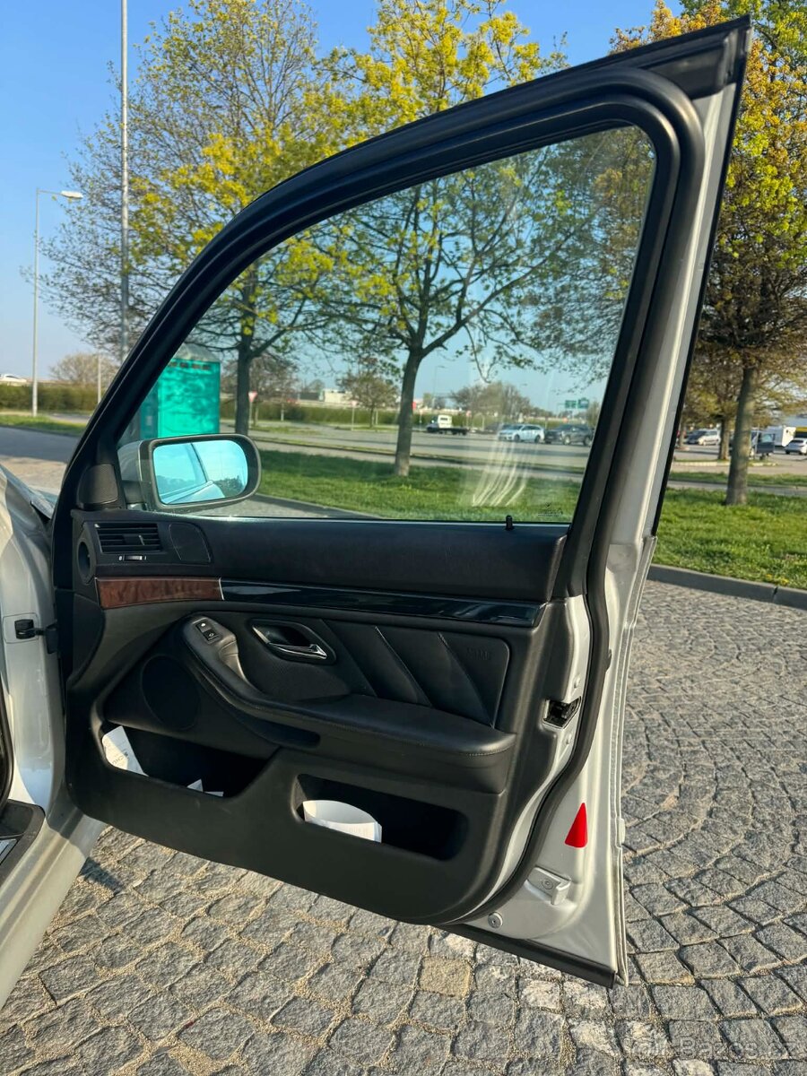 BMW e39 530i - 11