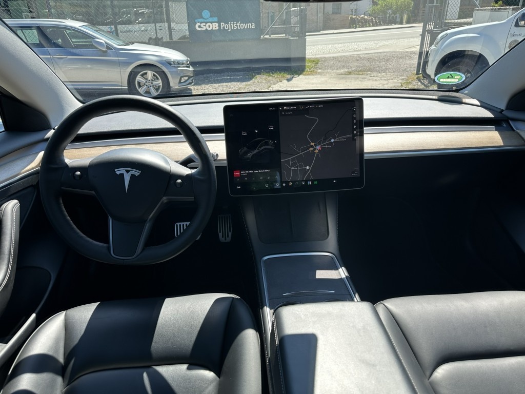 Tesla Model 3 Performance Dual AWD - 11