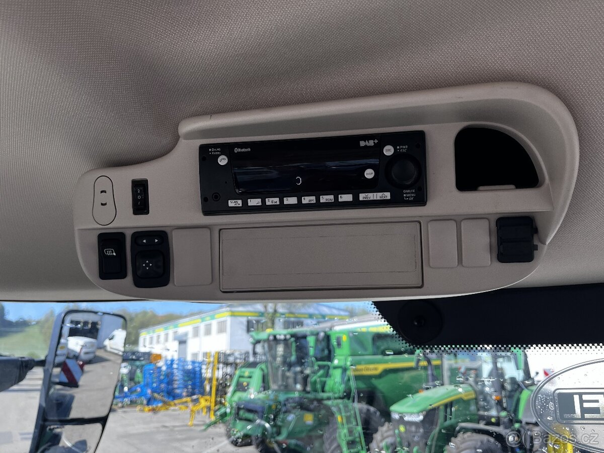 traktor John Deere 6R 230 - 11