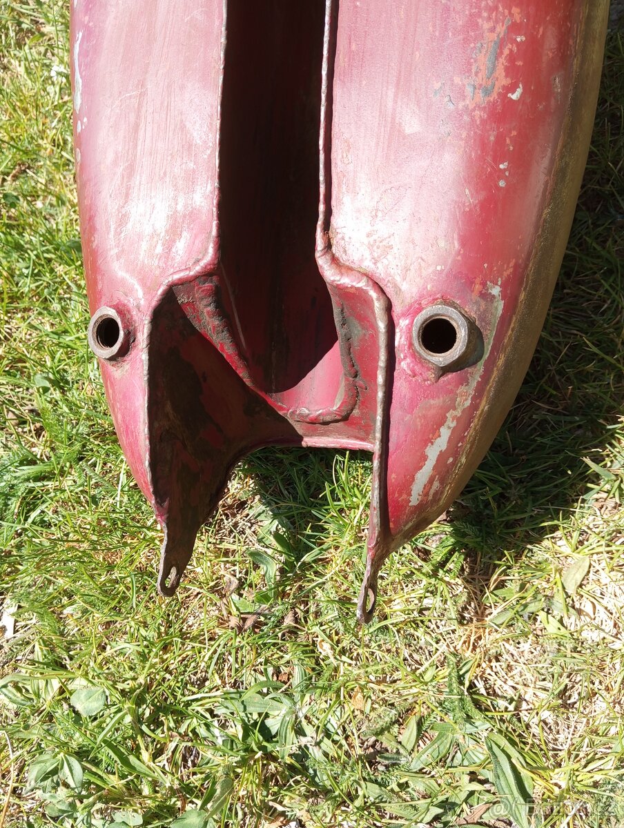 Nádrž ČZ 125/ 150 C červená - 11