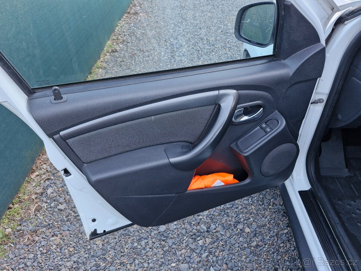 Duster 1,5dci, 80kW, 4x4, 2018, Čr, n.STK - 11