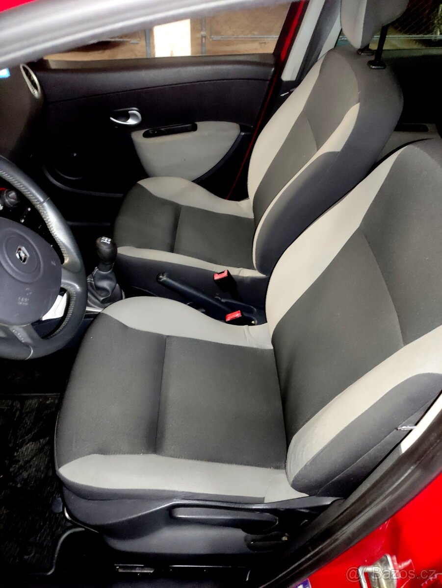 Renault clio 1.2 55 kw, rv.2010, 83000km, KRÁSNÝ STAV - 11