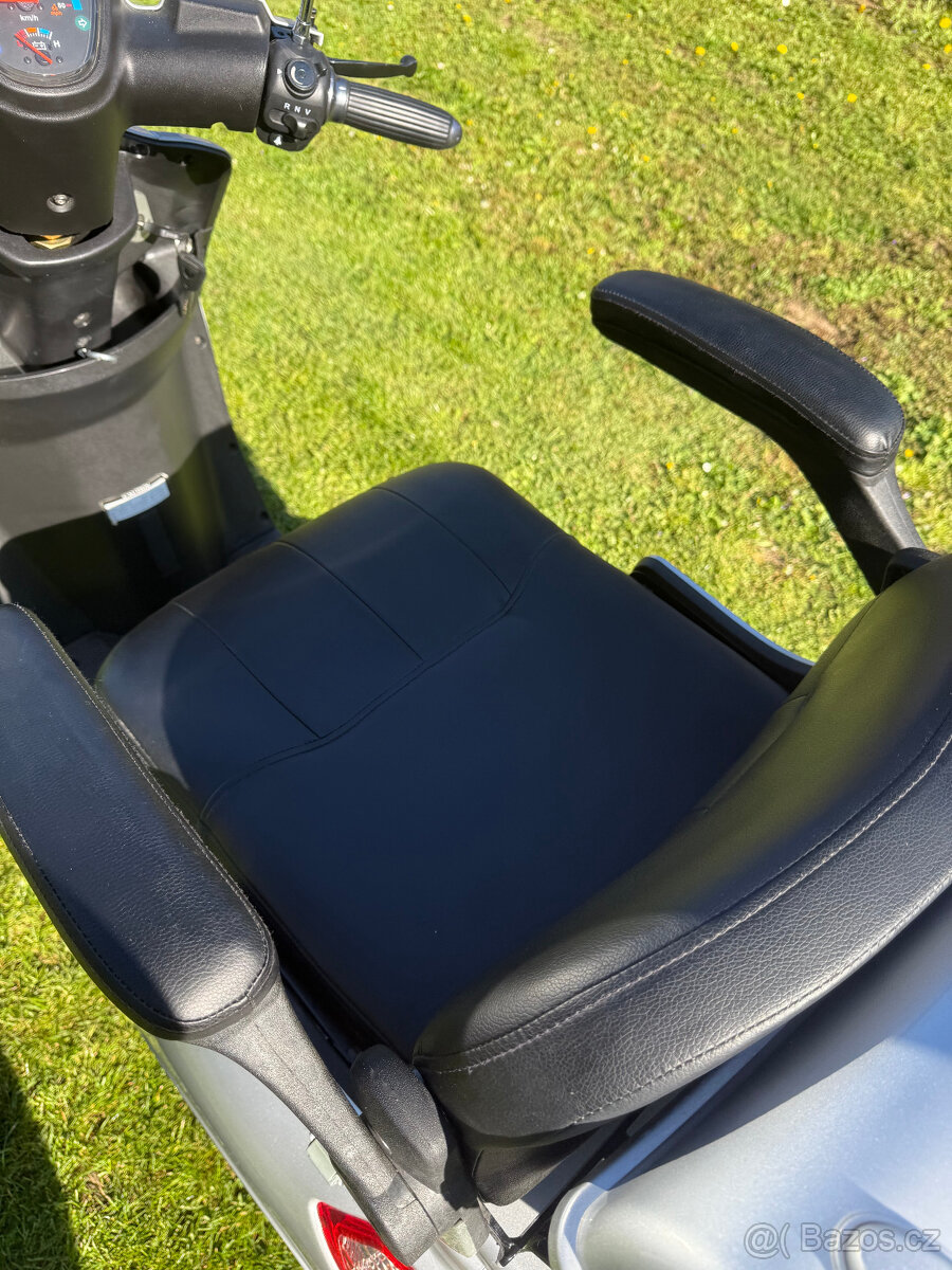 El. tříkolka bez řidičáku Bendi rok 2022 - 11