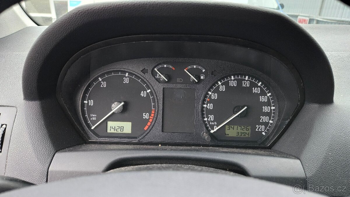 ŠKODA FABIA 1.9 TDI 74 kW Comby - 11