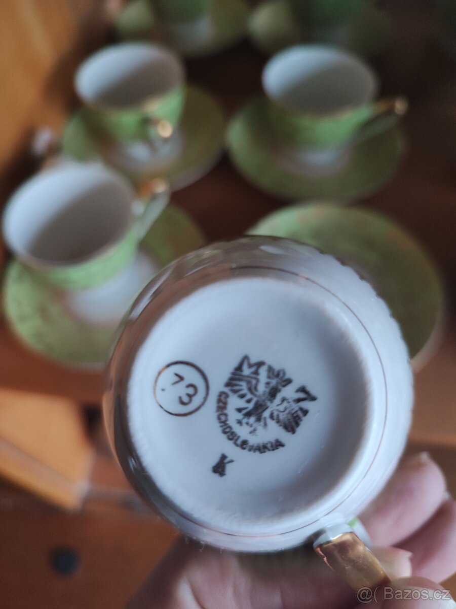 Hrnečky, sada porcelánu - 11