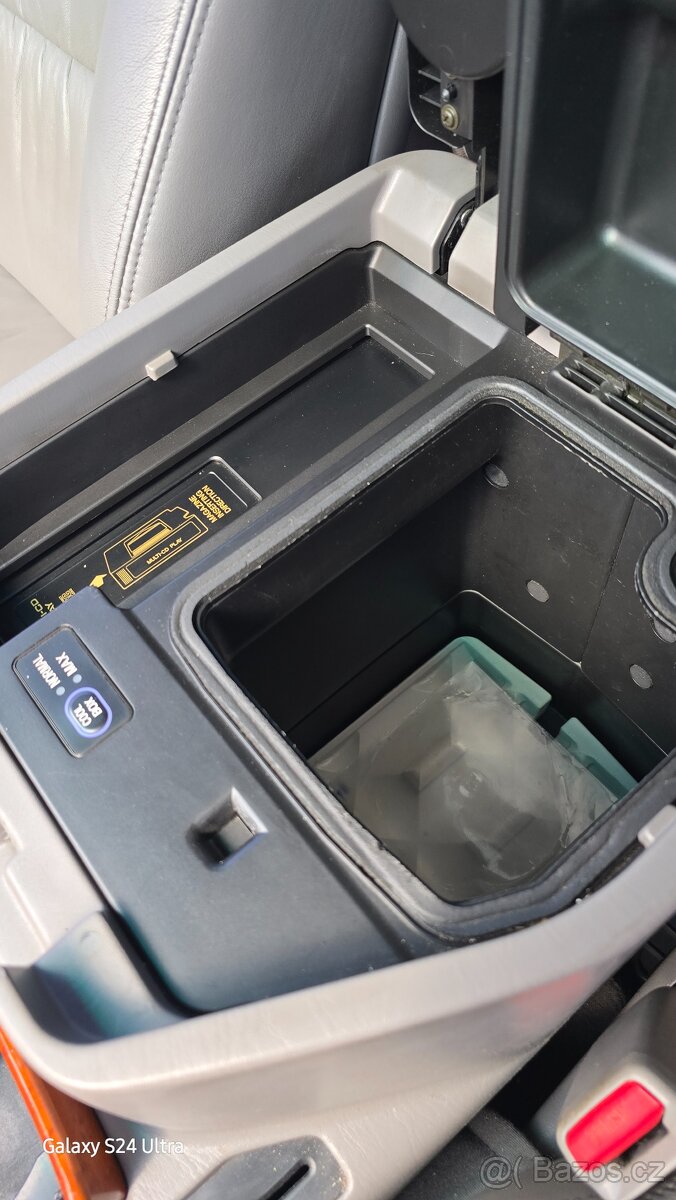 Toyota Land Cruiser 100 - 11