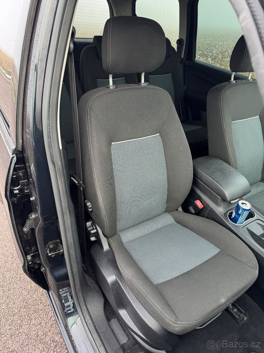 Ford Galaxy facelift 2012 2.0 TDCi 103 kw - 11