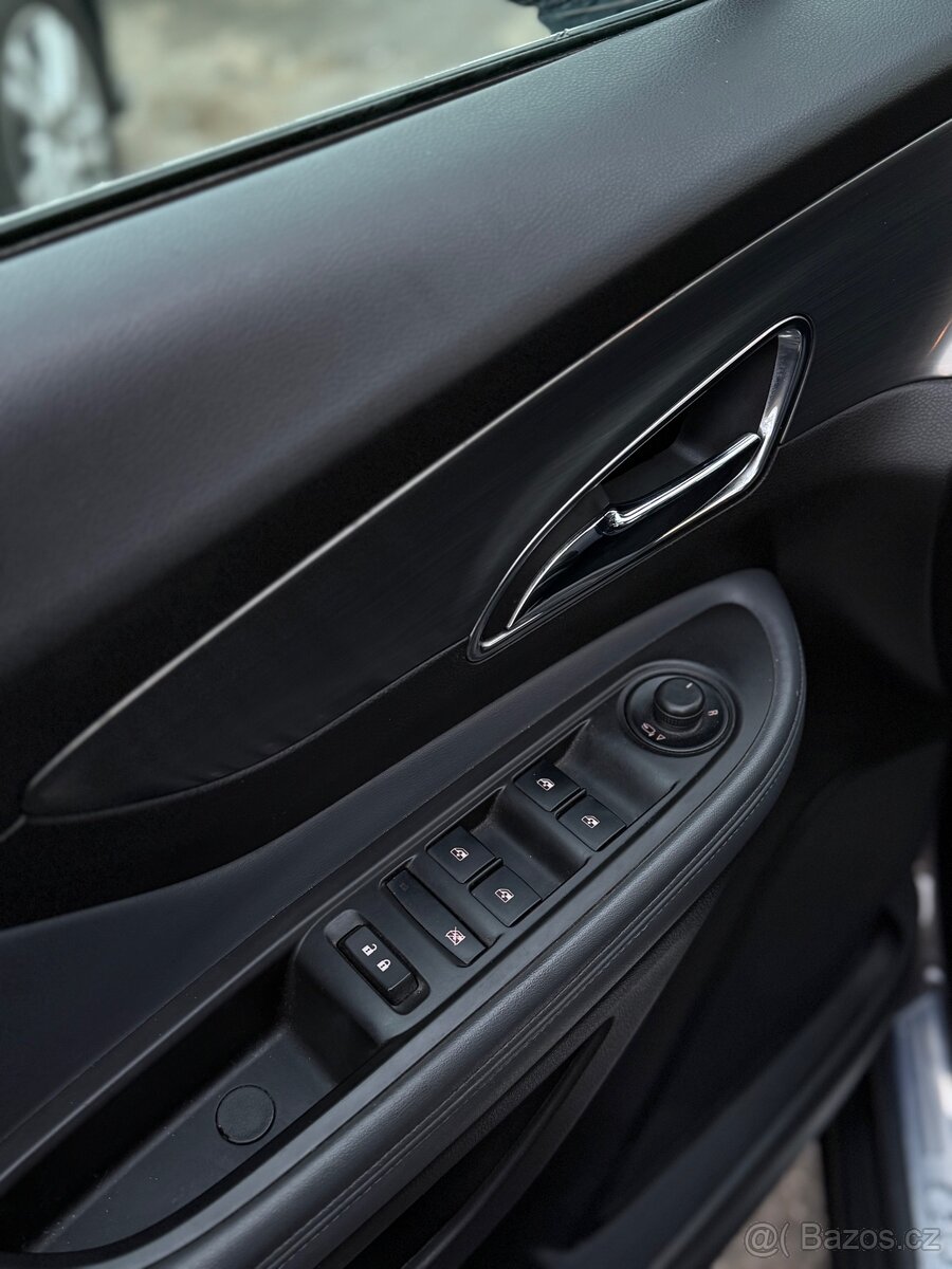 Opel Mokka 1.7 Cdti Rok: 2015 - 11