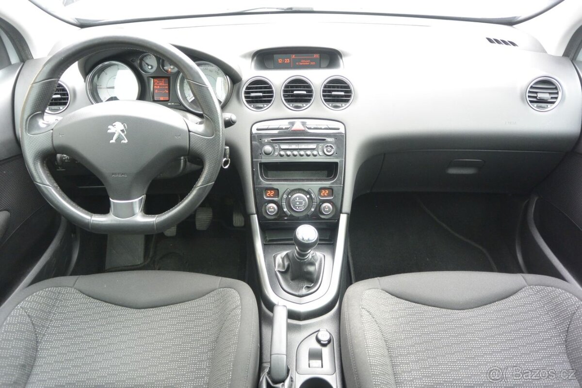 PRODÁM Peugeot 308 2.0HDi SW 7míst, PO ROZVODECH - 11