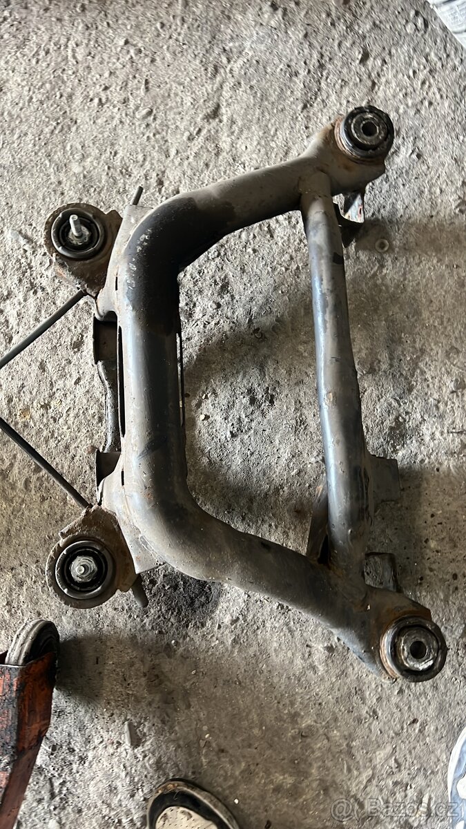 Bmw e46 nápravnice přední zadní - 11