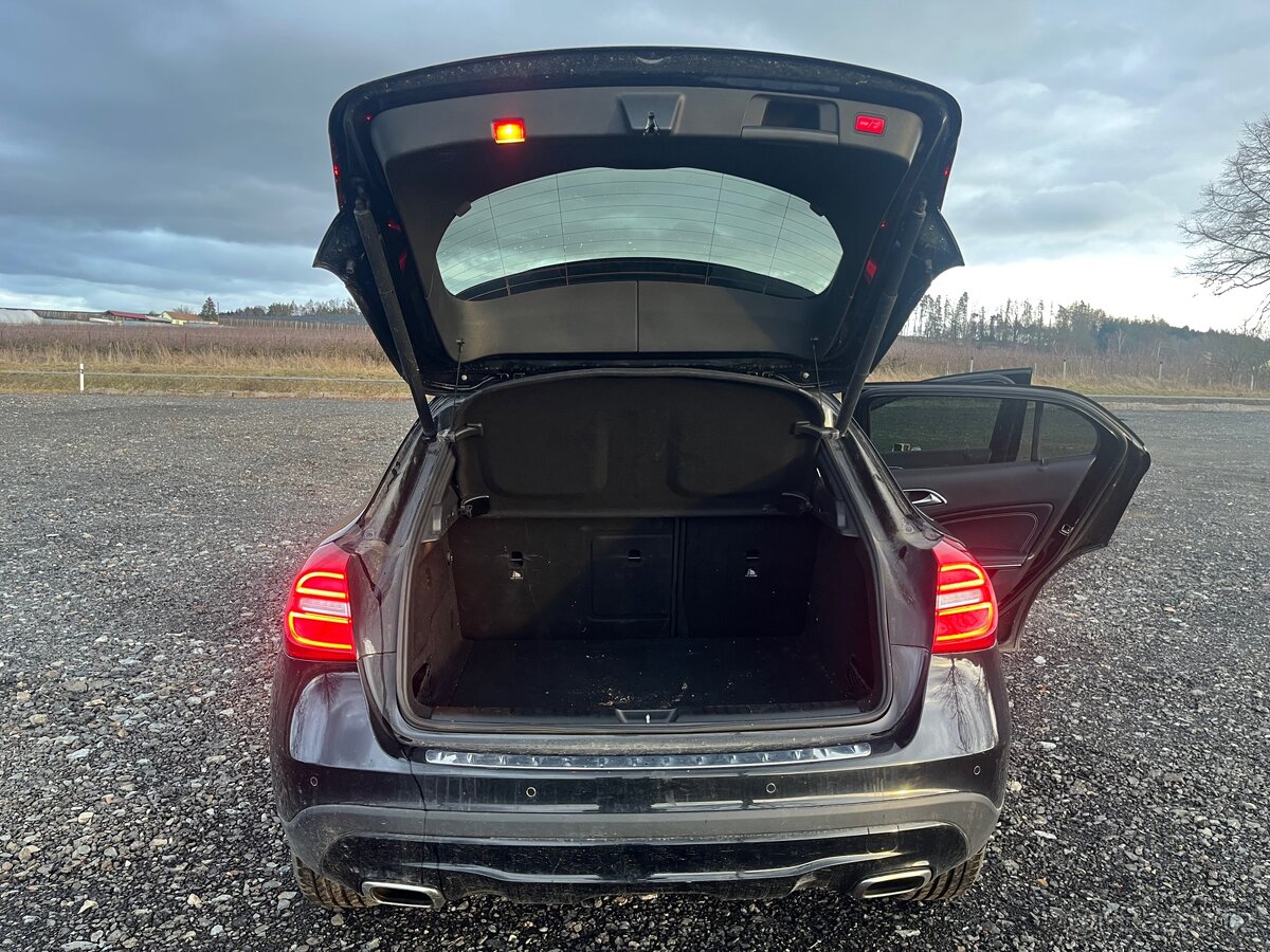 Mercedes GLA 220d - 11