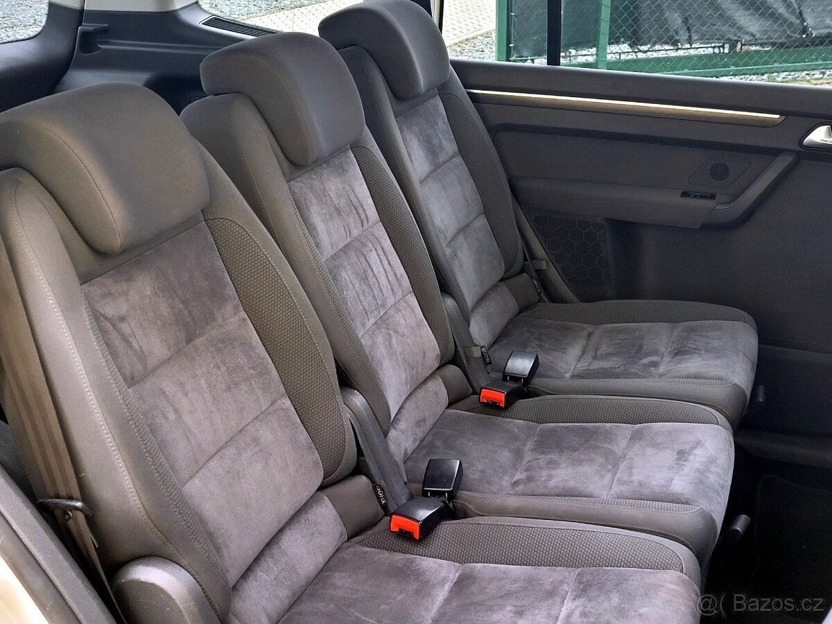 Volkswagen Touran, 1,4 DSG Highline, nové ROZVODY - 11