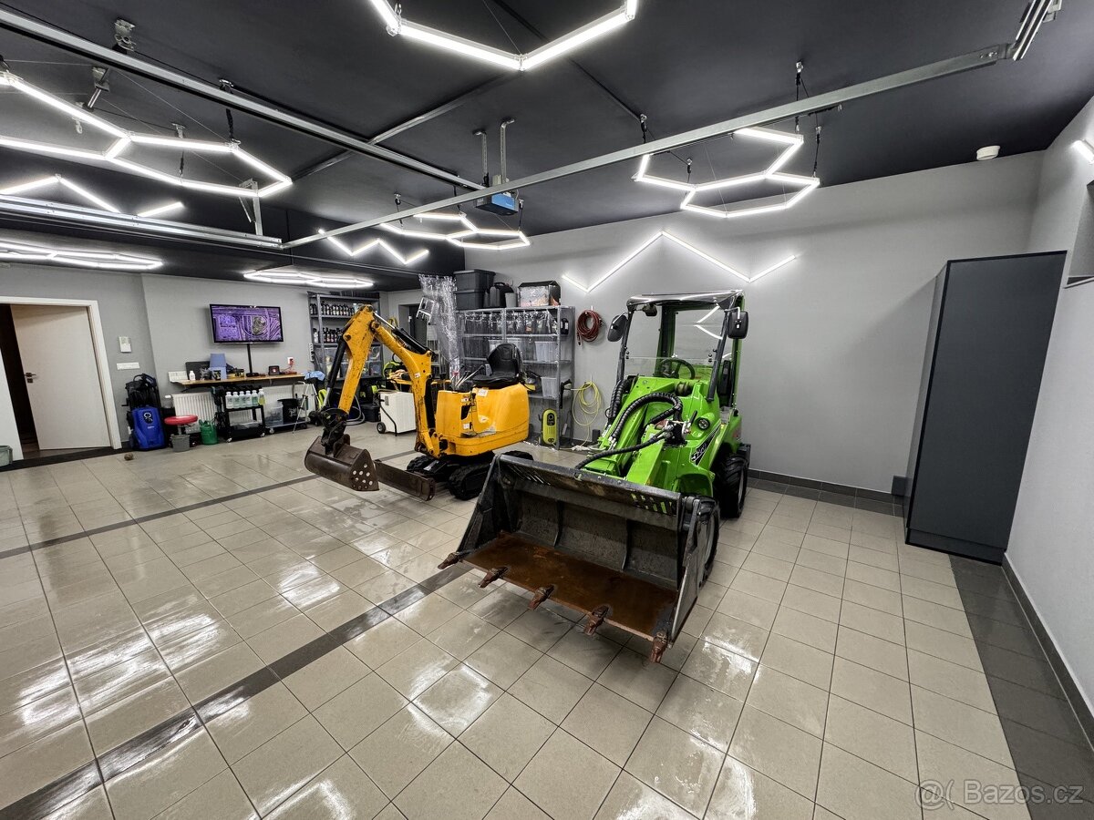 Nakladač Avant 523 Teleskopické rameno 4x4 - 11