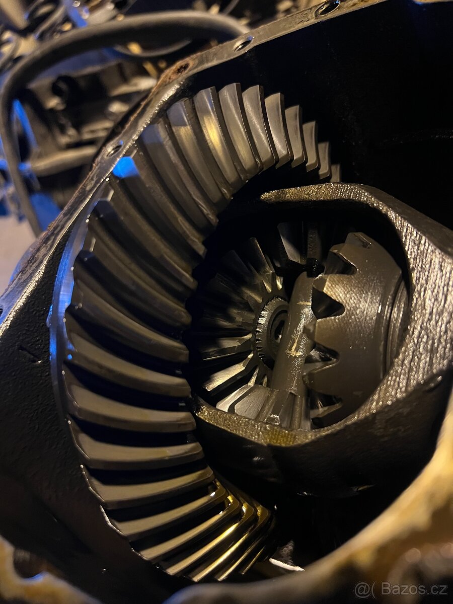 BMW 3er E46 330i diferenciál poměr 2,93 manuál - 11