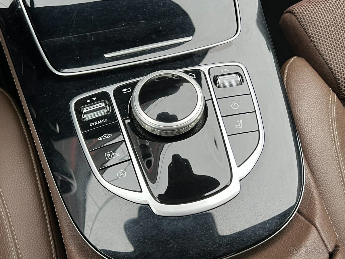 Mercedes-Benz E 220D 4MATIC ALL TERRAIN - 11