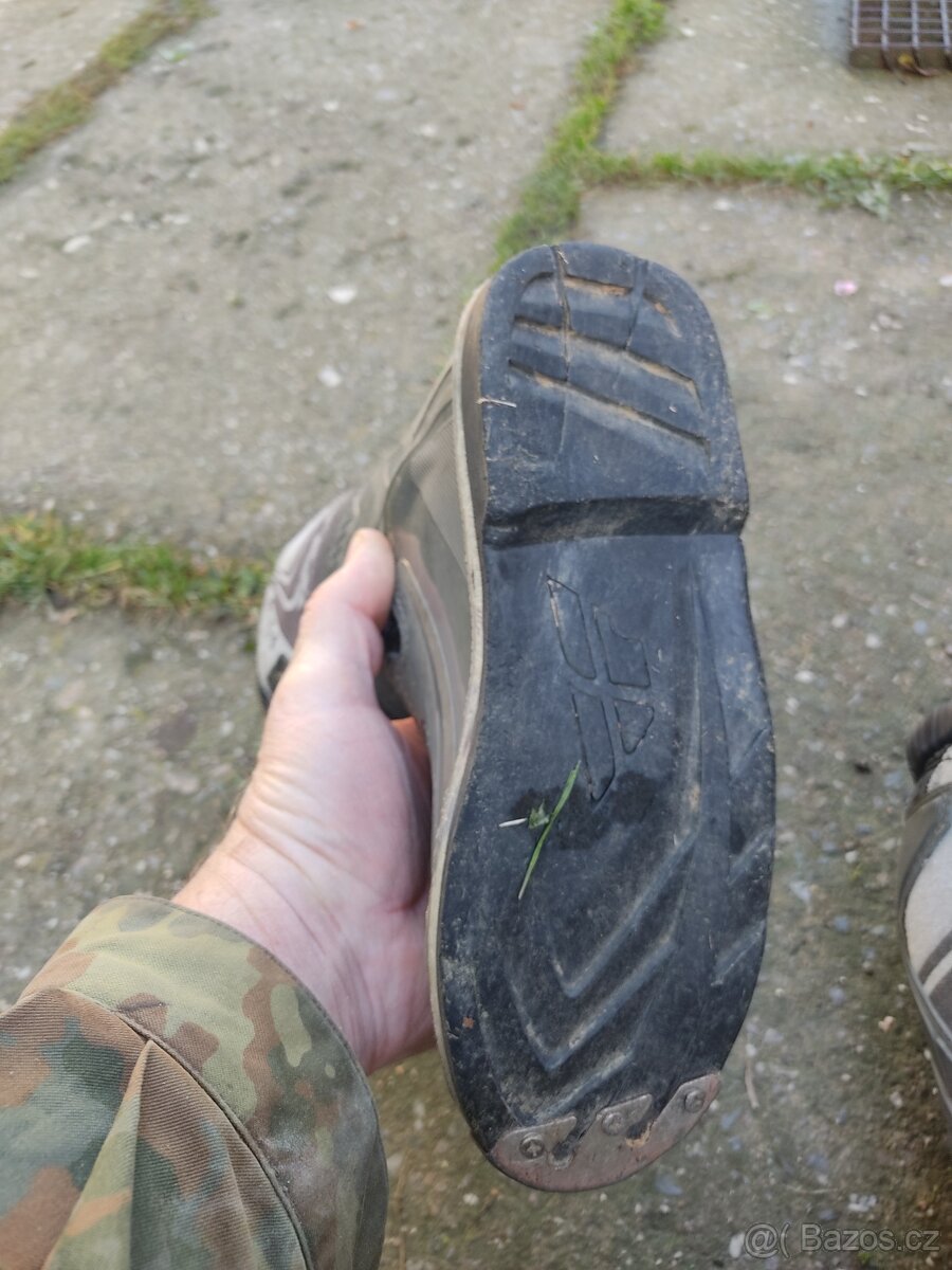 Dětská moto rosová helma, kalhoty a brýle. - 11