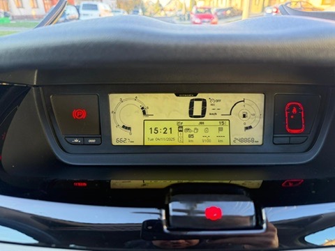 Citroën Grand C4 Picasso 1.6 HDI (82 kW) – 7 míst , Nová STK - 11