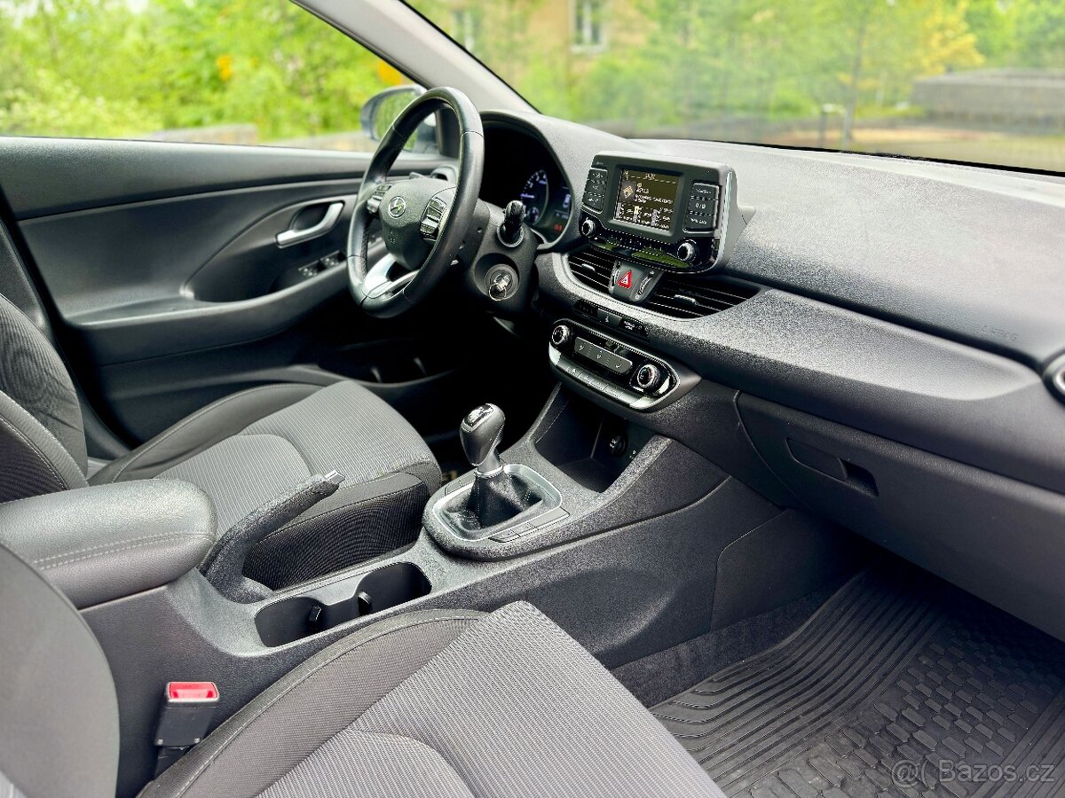 Hyundai i30, 1.0T-GDI, 2017, ČR, Hatchback - 11