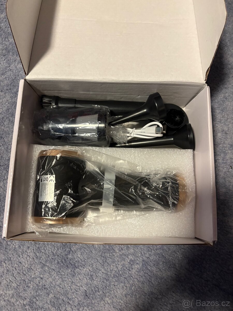 Ruční bezdrátový vysavač - 11