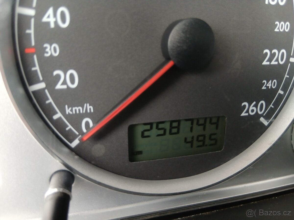 Volkswagen Sharan, 1.9 TDI, automat, Freestyle, tažné - 11