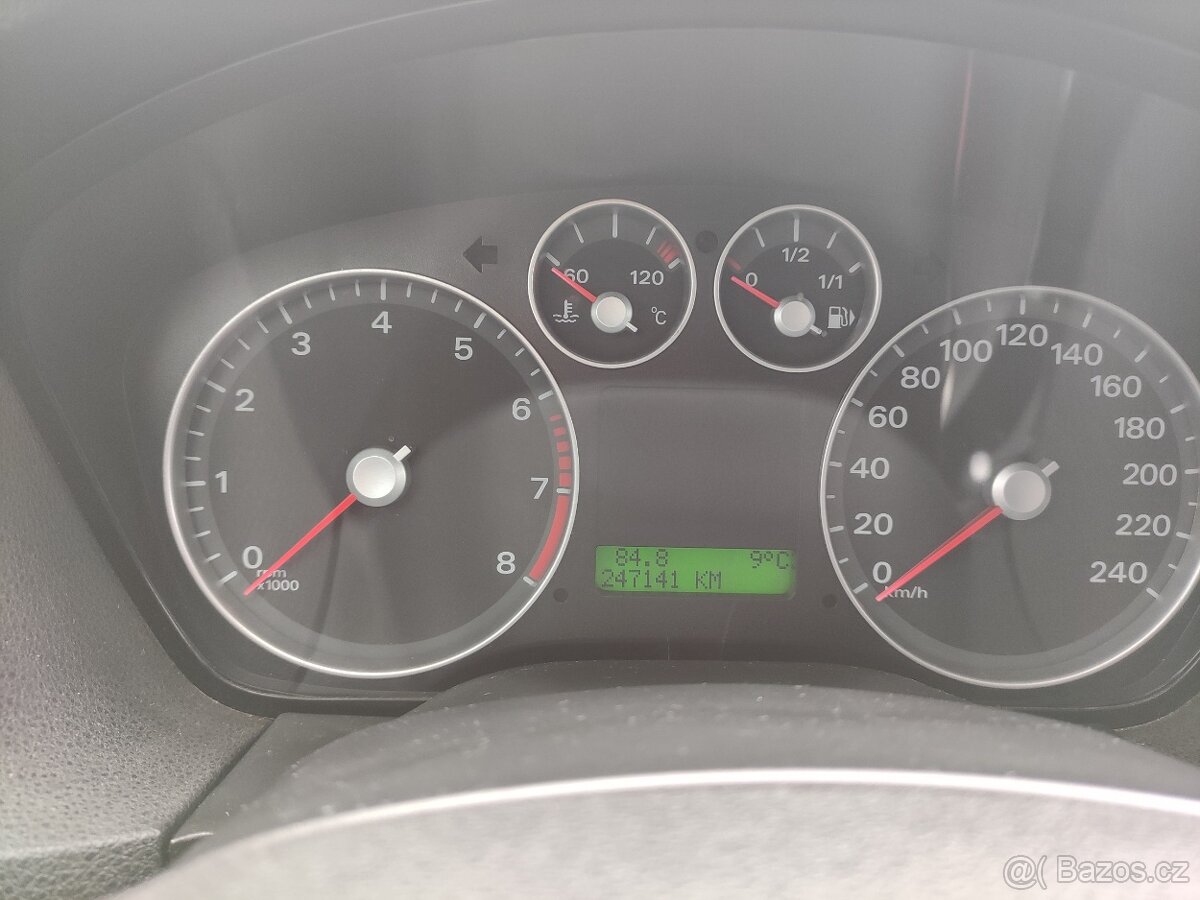 Focus 1.4 16V mk2 - 11