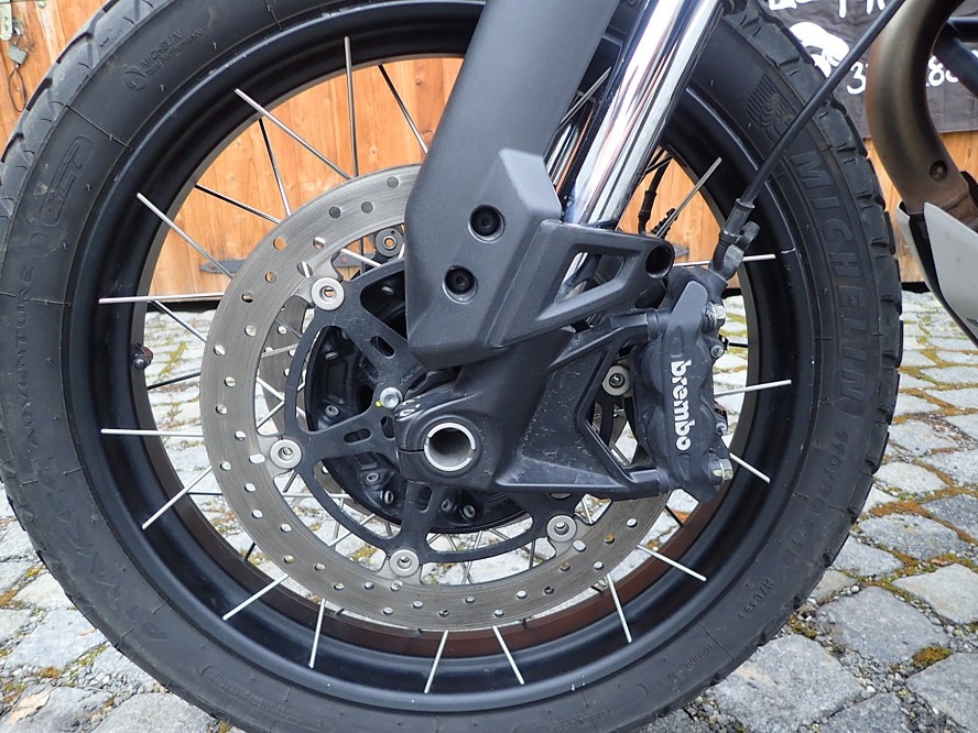 MOTO GUZZI V 85 TT E5 - 11