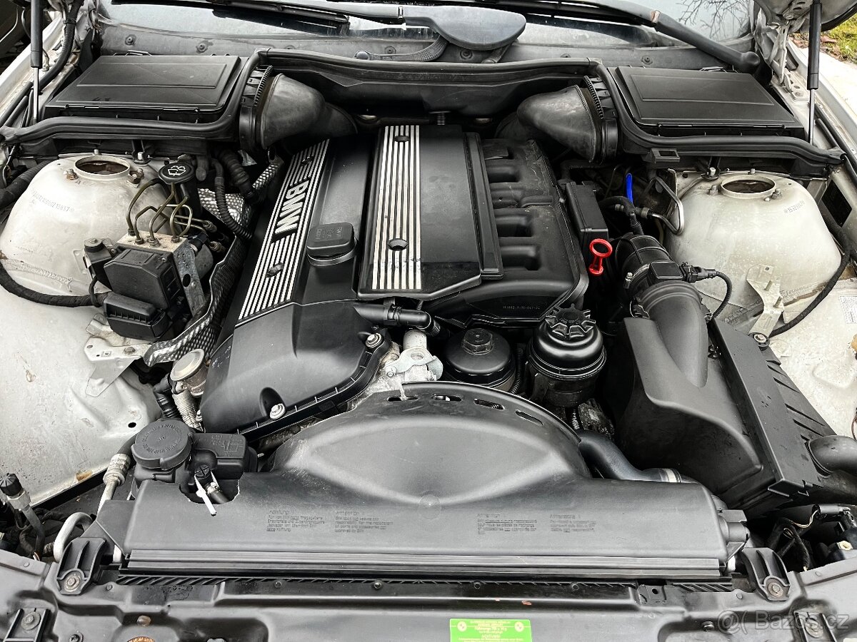 Bmw e39 520i 125kw sedan - 11