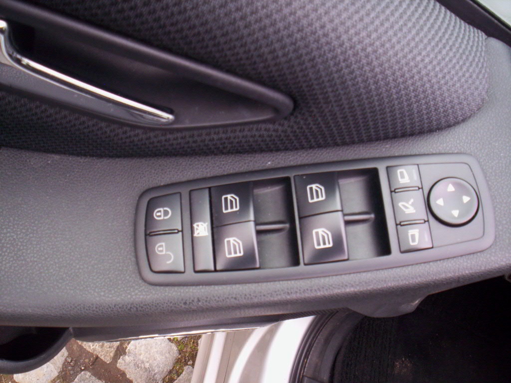 Mercedes A160 i Blue efficiency - 11