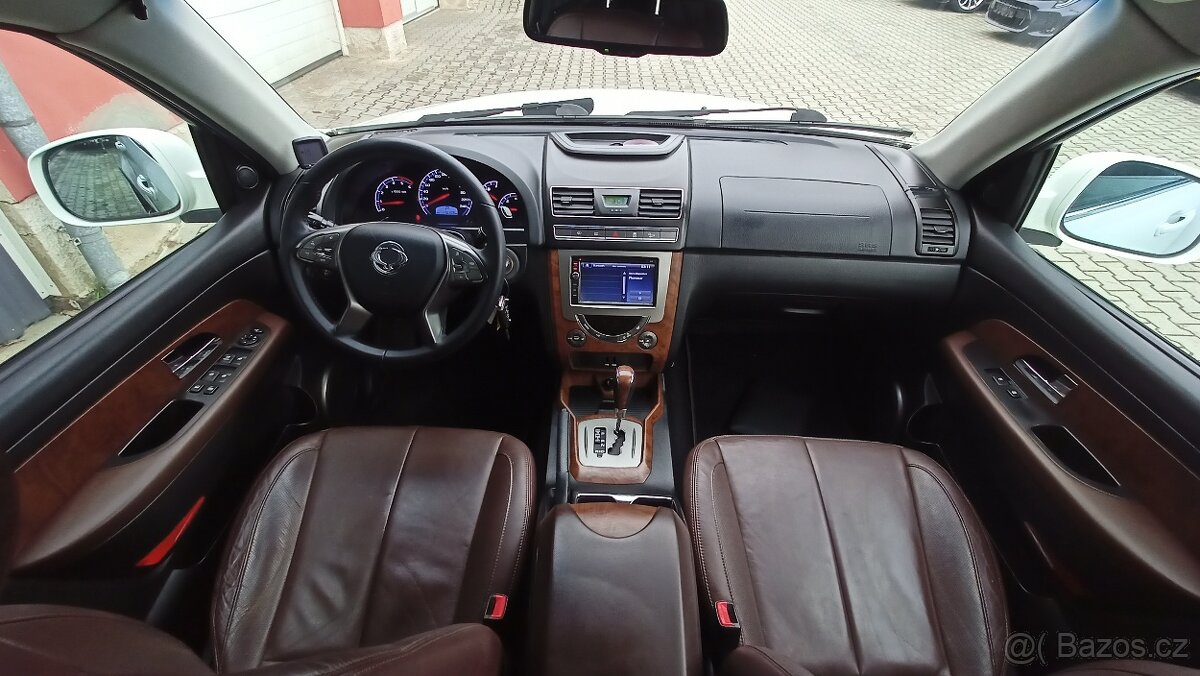 SSANGYONG REXTON RX 220e-Xdi 7 míst 2018 perfektní - 11