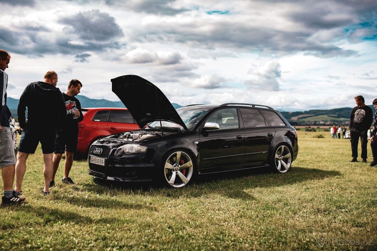 Audi RS4 avant b7 - 11