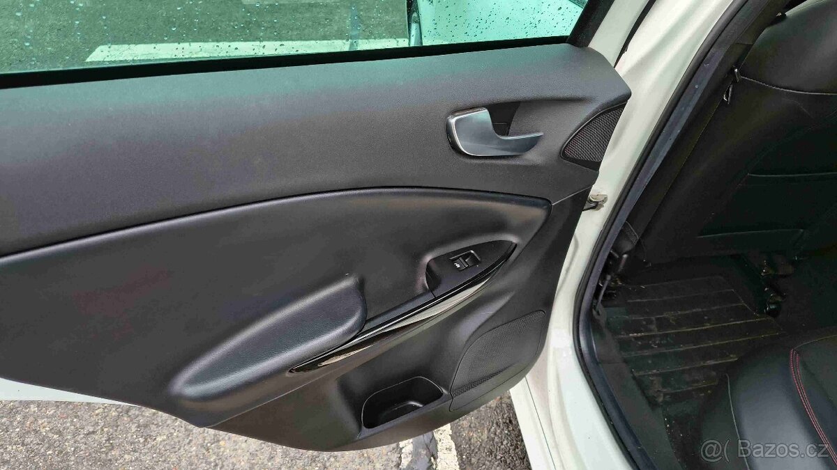 Prodám Alfa Romeo Giulietta 1,8 TBi - 11