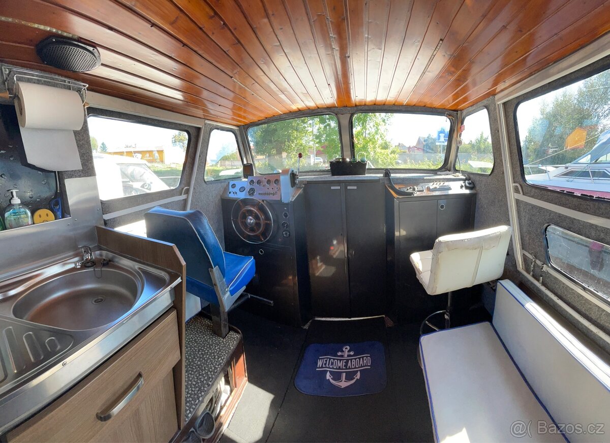 Prodám kajutovou loď - 11