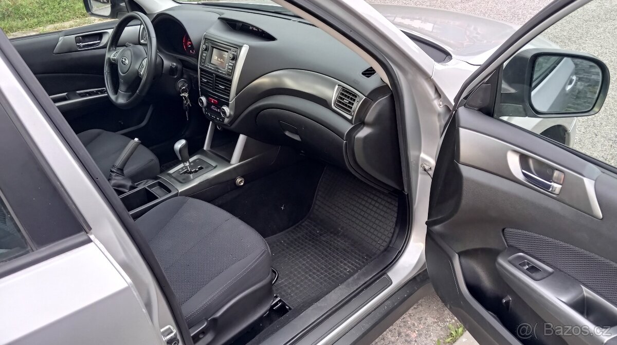 Subaru Forester 2.0 benzín - 11