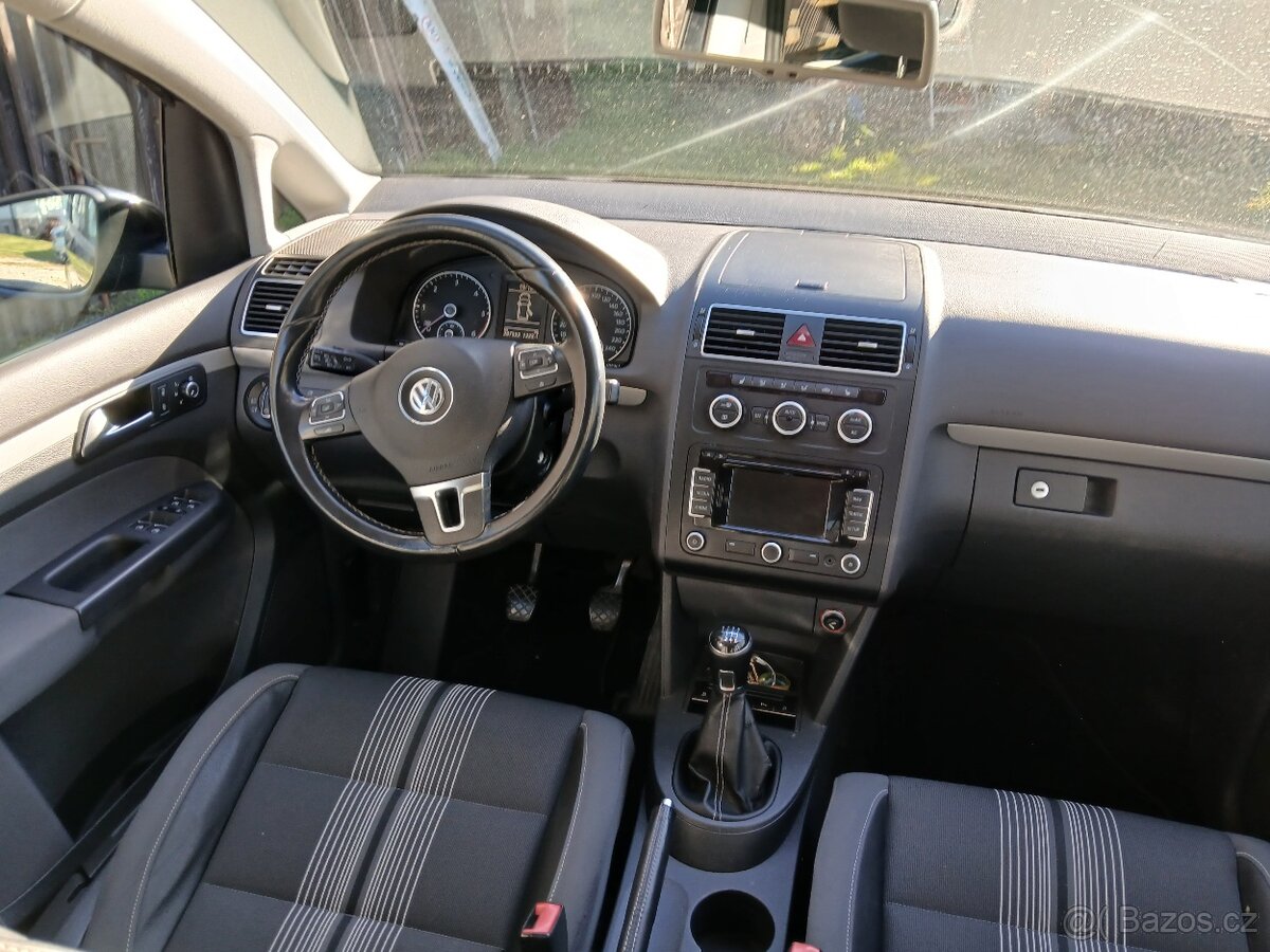 VW Touran 1.6 TDi - 11